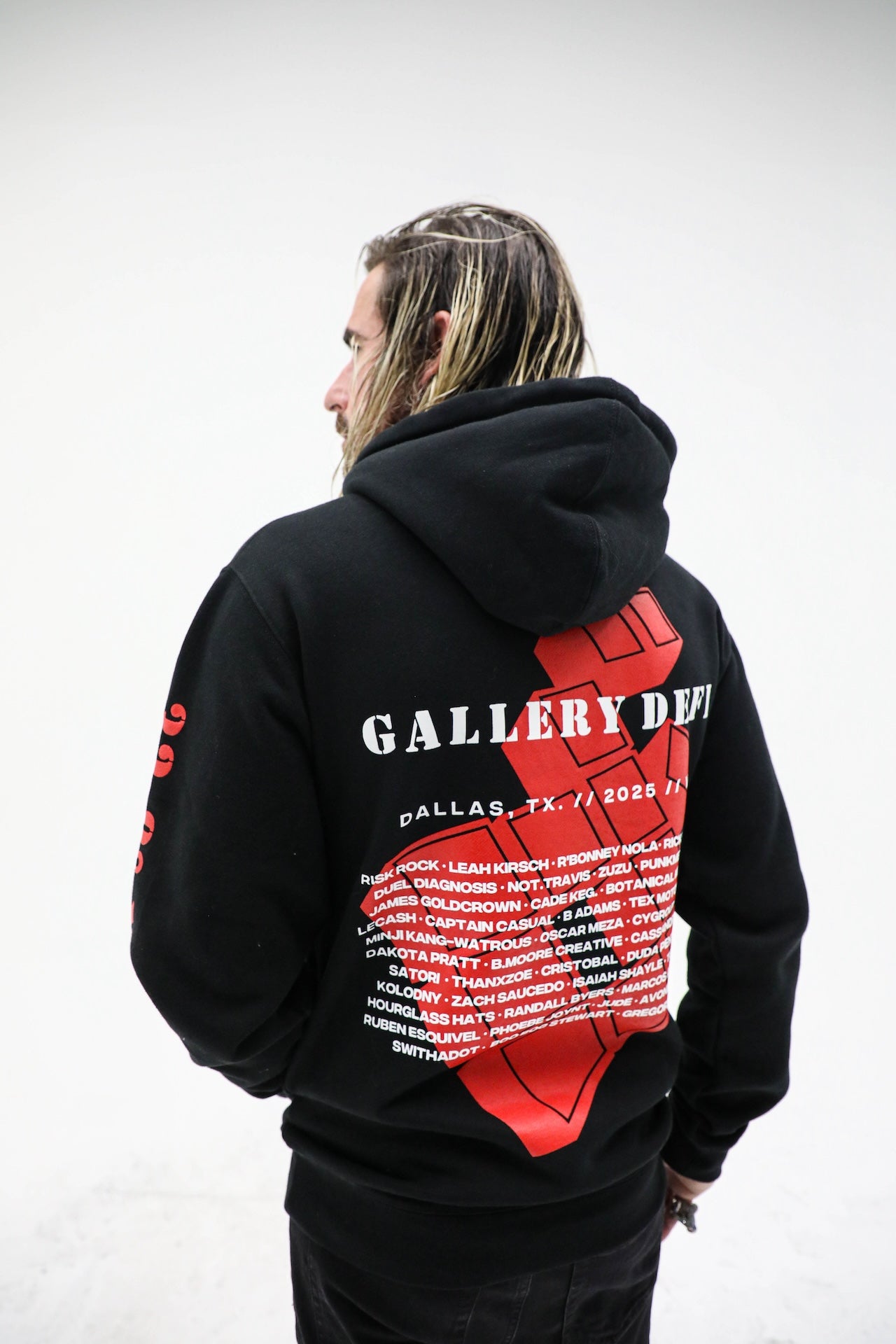 Gallery DeFi Roster Hoodie in black